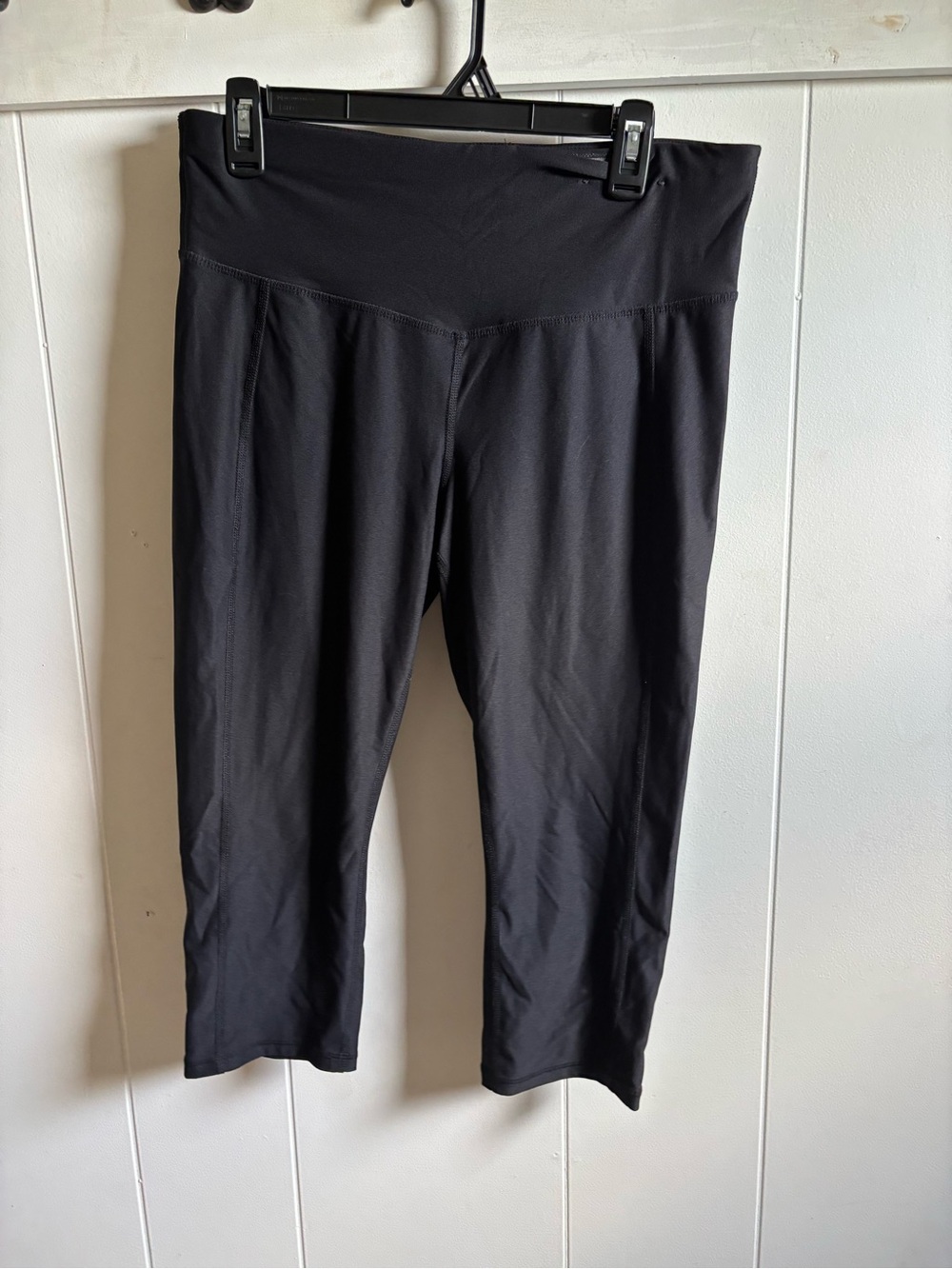 Xersion Black Capri Leggings